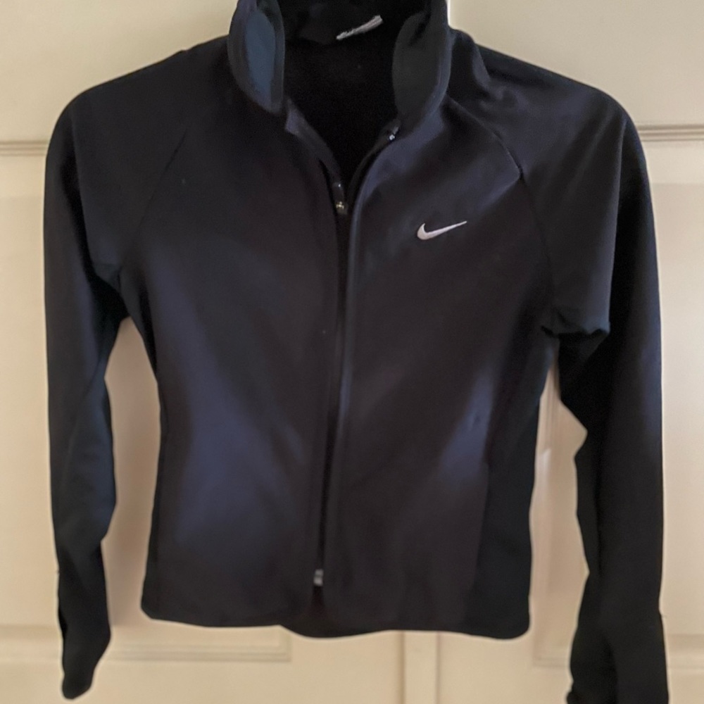 Nike Dri Fit kids medium zipped jacket